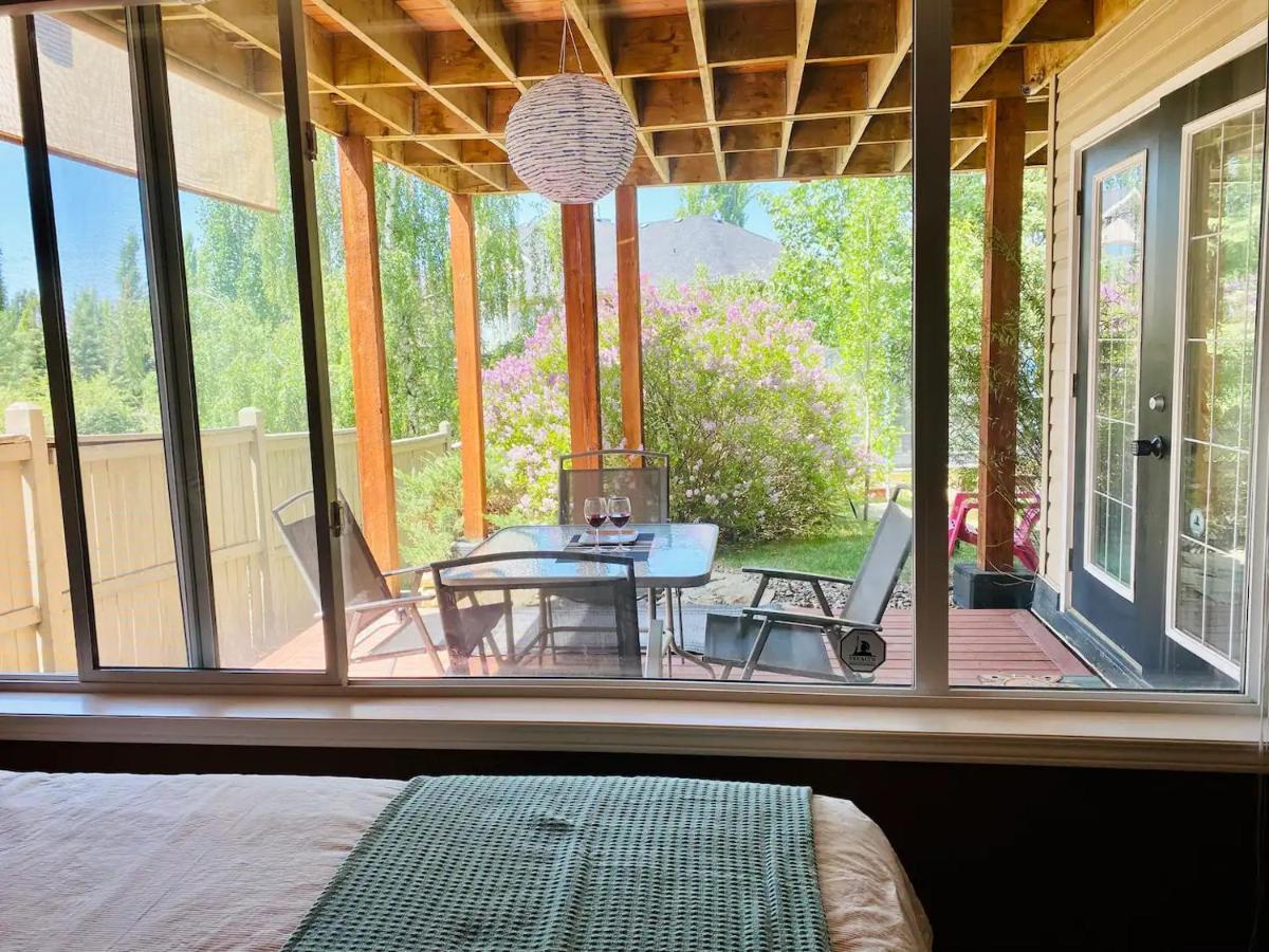 Private, Spacious, & Bright Home YYC Esterno foto